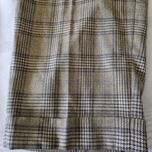 Brown with black plaid pants - Picture 5 of 8